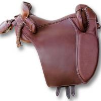 CAMARGUE SADDLE LEATHER FULL of ACCESSORIES
